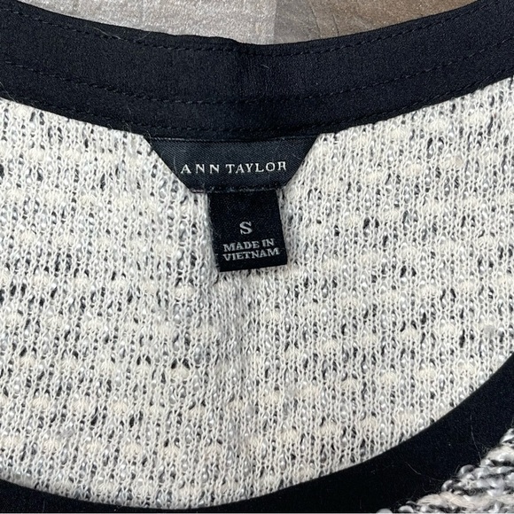 Ann Taylor Tweed Top size Small - Picture 8 of 11